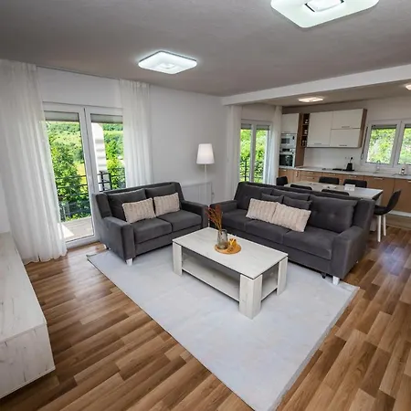 Villa Green Hills *